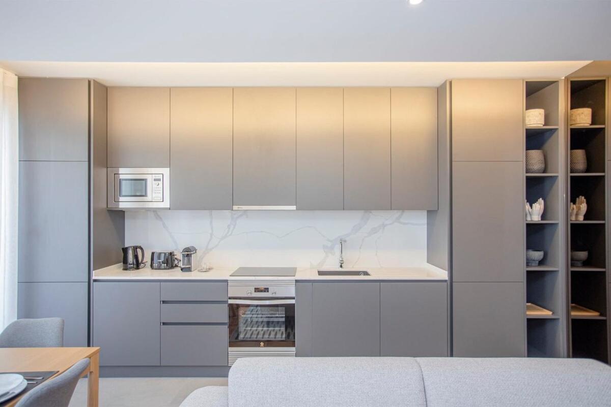 Liiiving In - Design Bright House Oporto