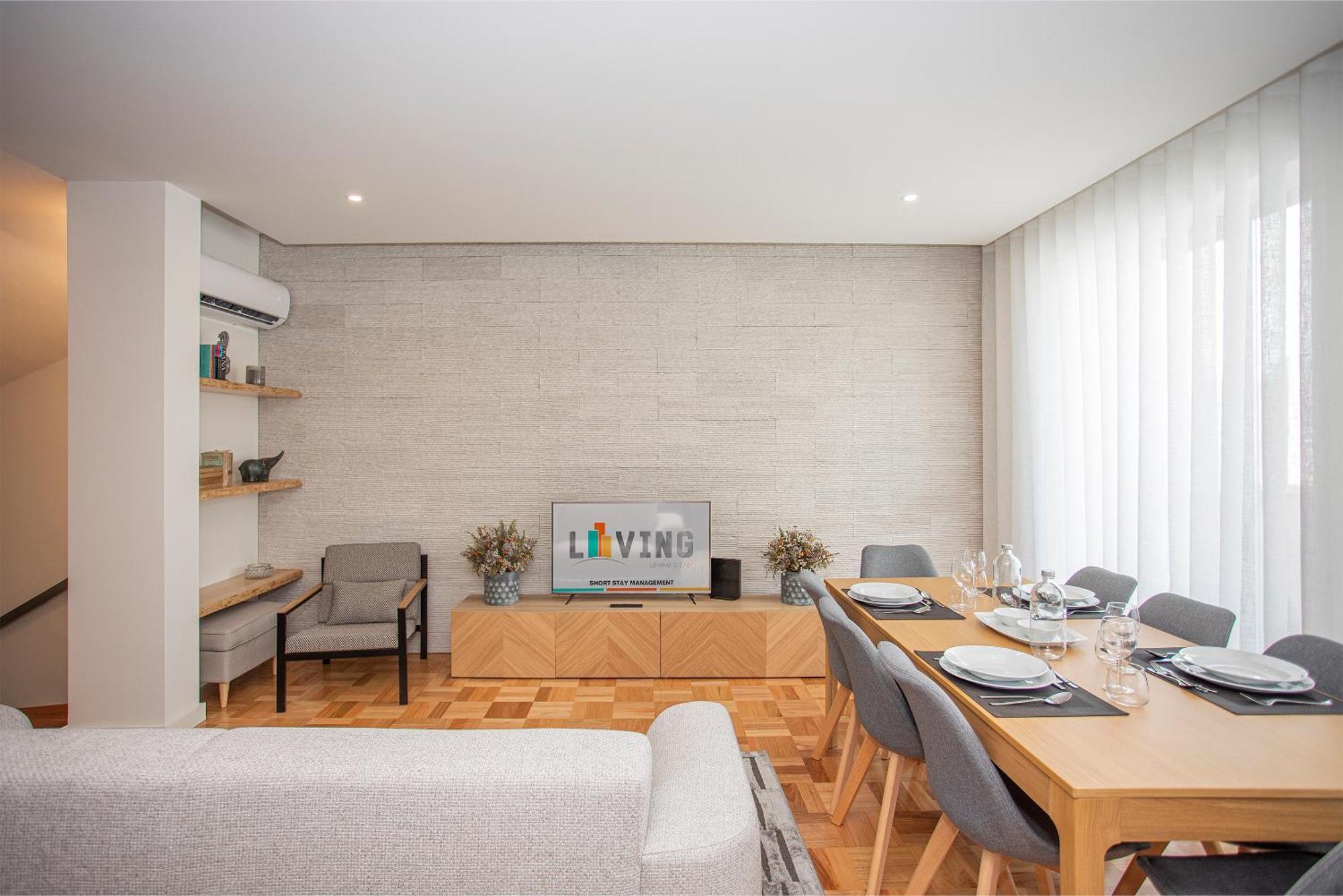 Liiiving In - Design Bright House Hébergement de vacances Oporto